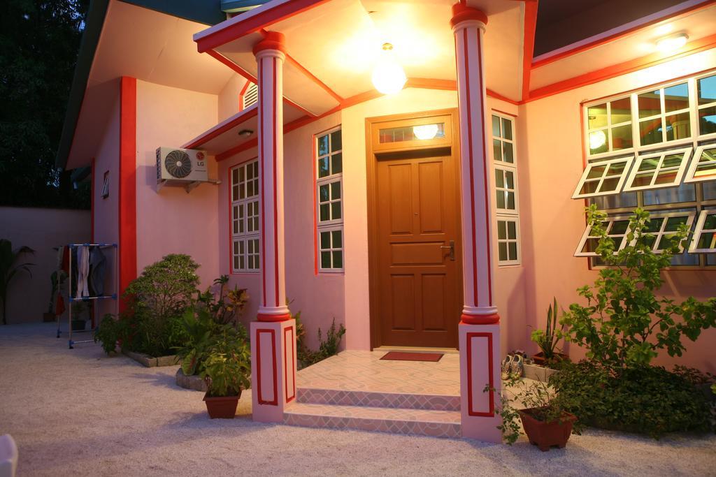 Hotel Equa Reef Maldives Addu City Exterior foto