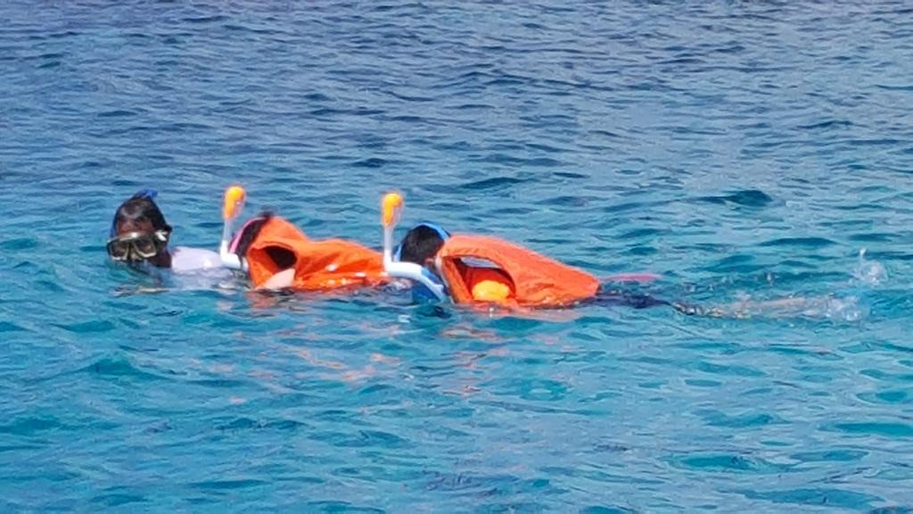Hotel Equa Reef Maldives Addu City Exterior foto