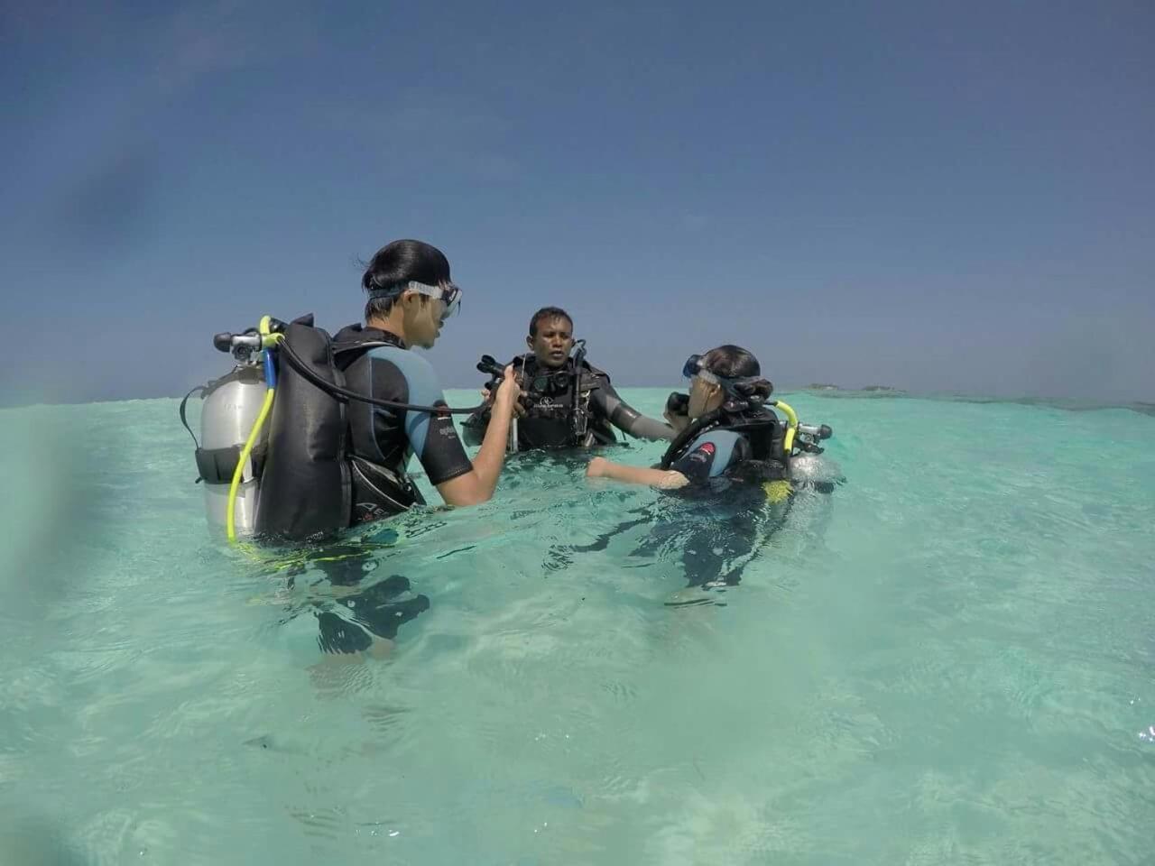 Hotel Equa Reef Maldives Addu City Exterior foto