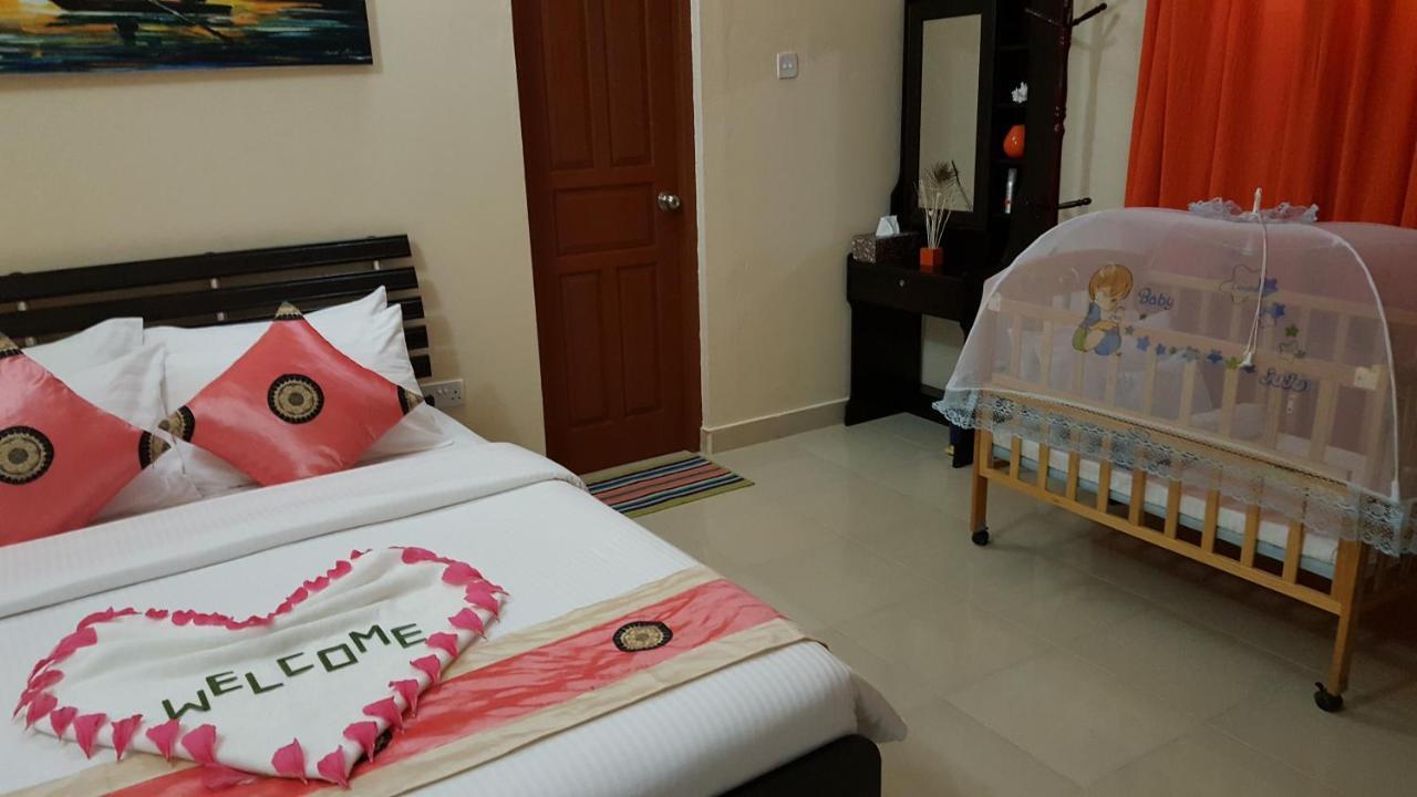 Hotel Equa Reef Maldives Addu City Exterior foto